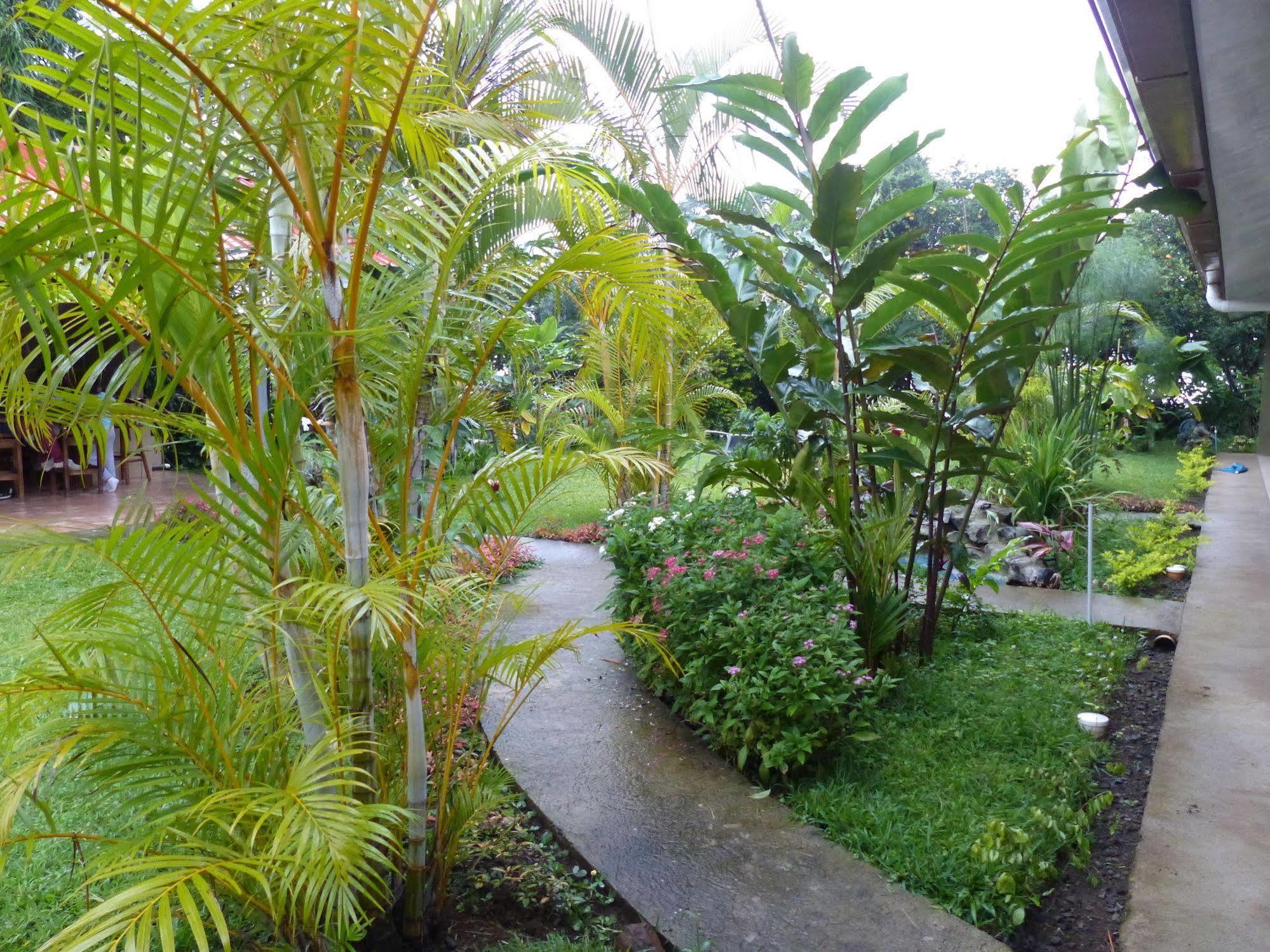 B&B Garden Grecia Exterior photo